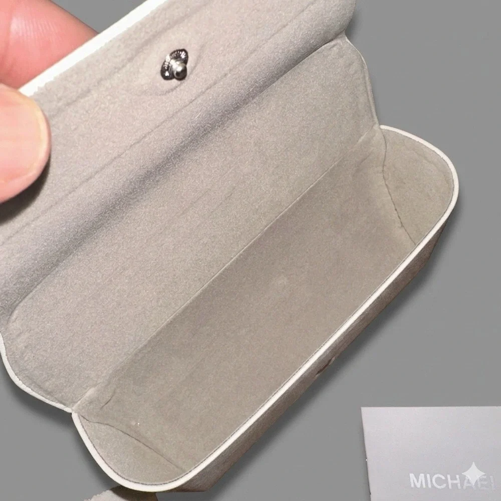 NEW MICHAEL KORS WHITE AUTHENTIC EYEWEAR EYEGLASSES GLASSES CASE CLOTH COA